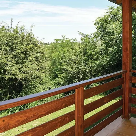 Three-bedroom Holiday In Nyaraló *