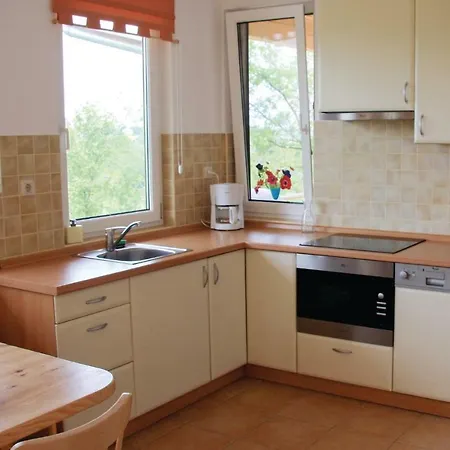 Three-bedroom Holiday In Nyaraló *